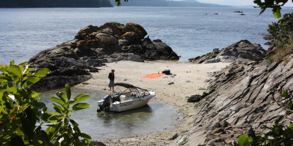 Galiano Boat & Moped Rentals photo 3